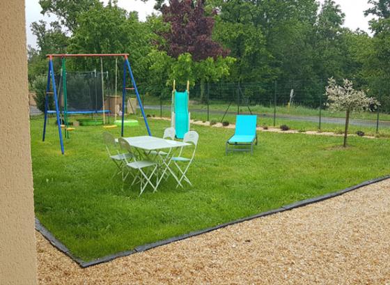 Maison neuve avec jardin pour petits et grands