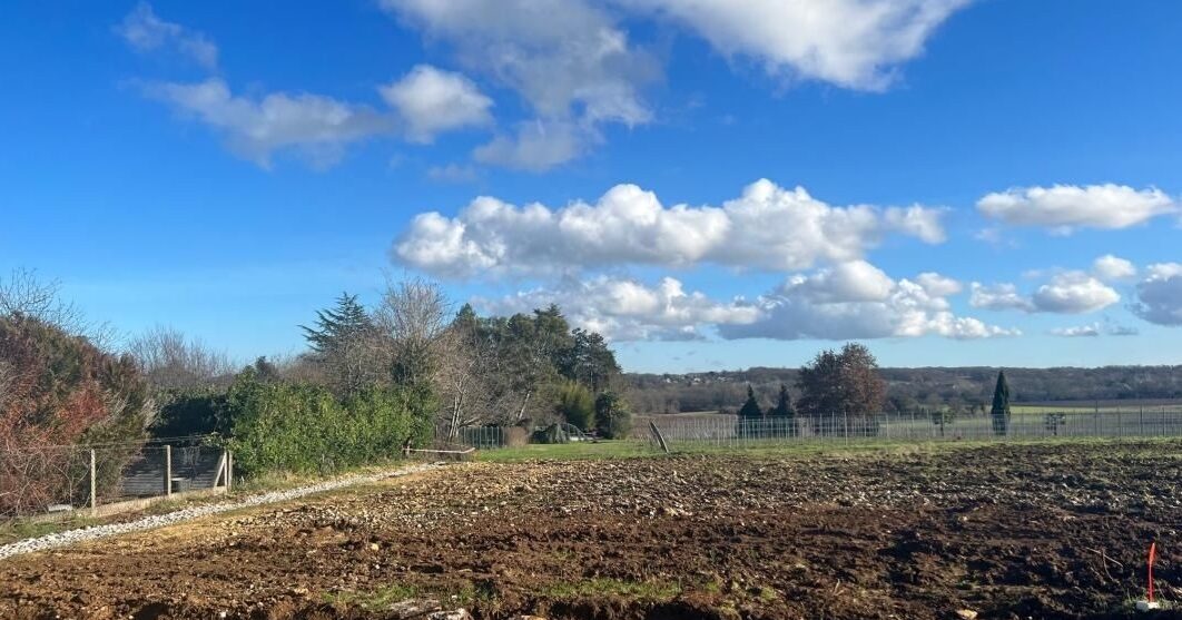 Terrain constructible Sauveterre-de-guyenne  (Gironde 33)