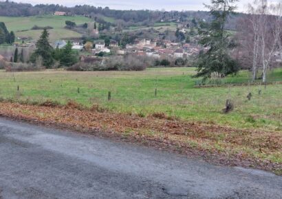 Terrain constructible Villamblard  (Dordogne 24)
