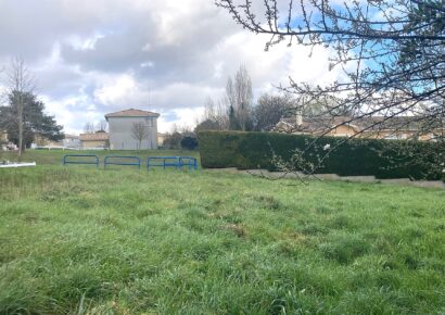 Terrain constructible Blaye  (Gironde 33)