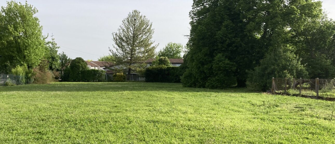 Terrain constructible Salaunes (Gironde 33)