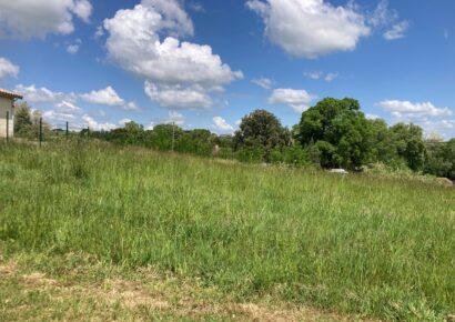 Terrain constructible Bourg  (Gironde 33)