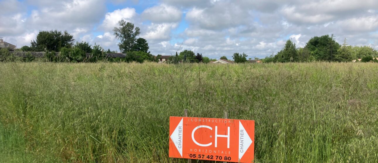 Terrain constructible La lande-de-fronsac  (Gironde 33)