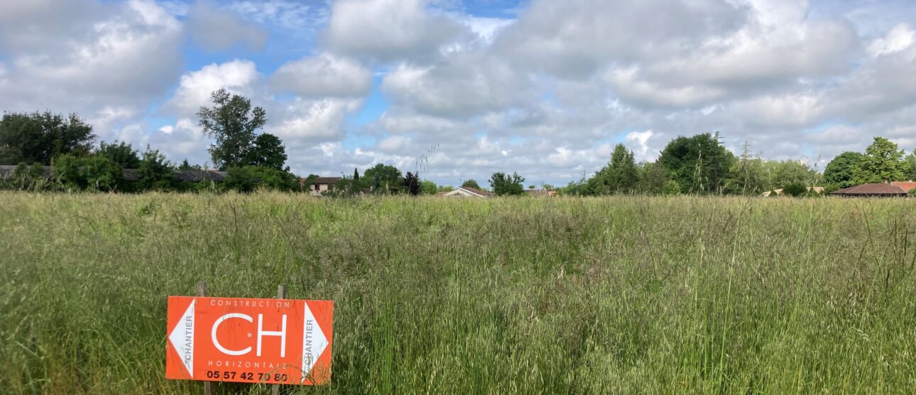 Terrain constructible La lande-de-fronsac  (Gironde 33)