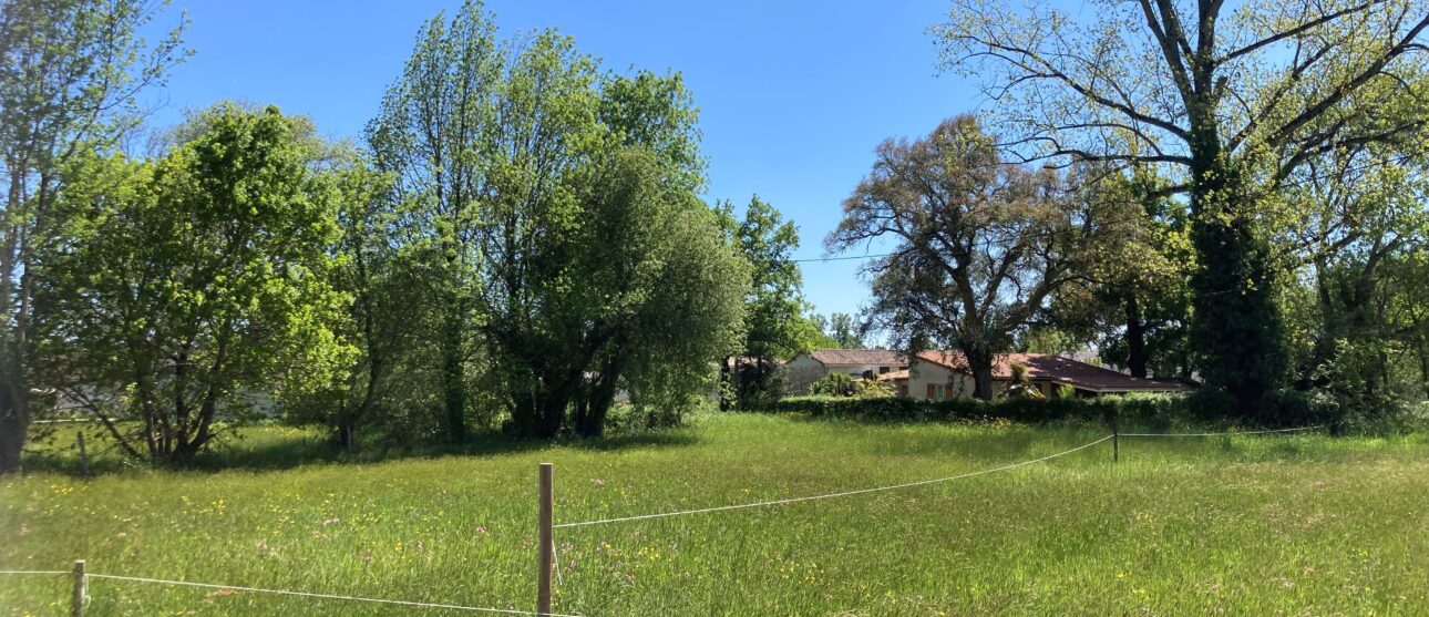 Terrain constructible Reignac  (Gironde 33)