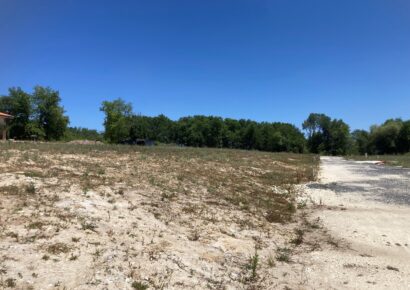 Terrain constructible Boisredon  (Charente-maritime 17)
