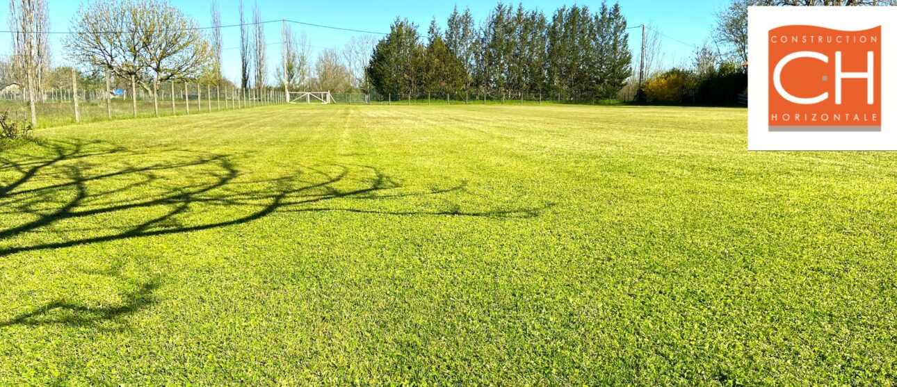 Terrain constructible Les peintures  (Gironde 33)