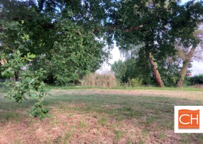 Terrain constructible La lande-de-fronsac  (Gironde 33)