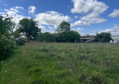 Terrain constructible Illats  (Gironde 33)