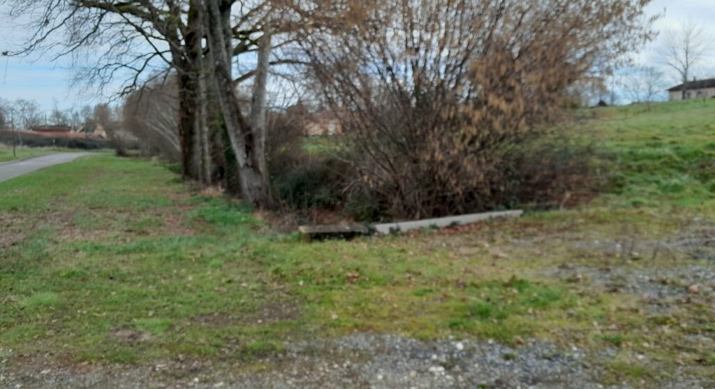 Terrain constructible Landiras  (Gironde 33)