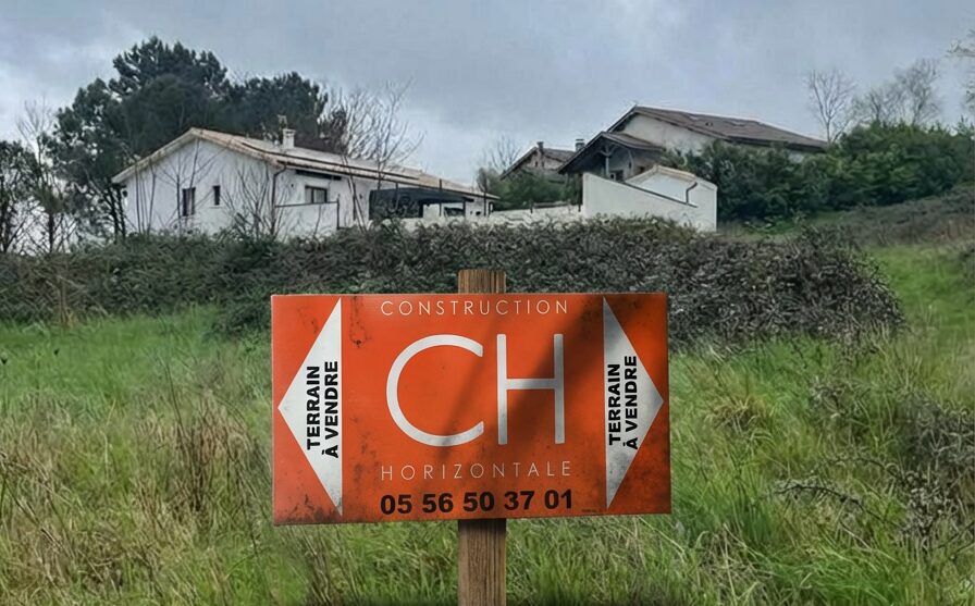 Terrain constructible Auros  (Gironde 33)