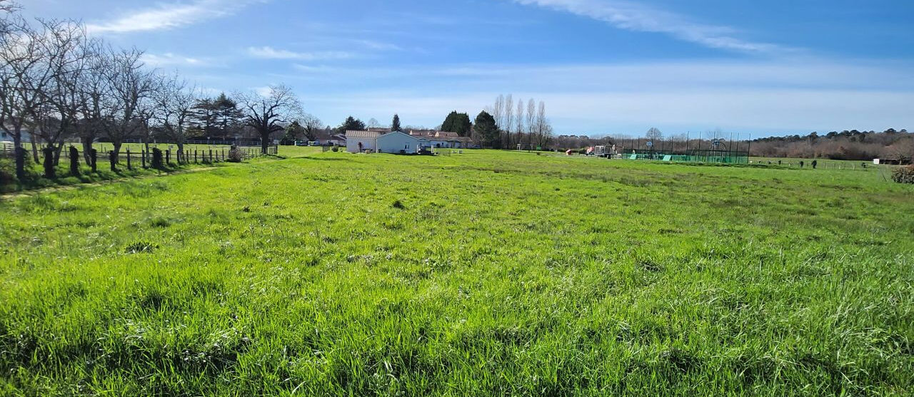 Terrain constructible Saint-front-de-pradoux  (Dordogne 24)