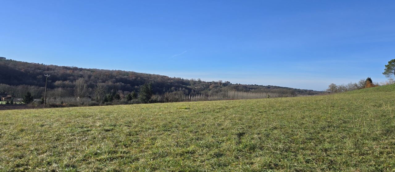 Terrain constructible Issac  (Dordogne 24)
