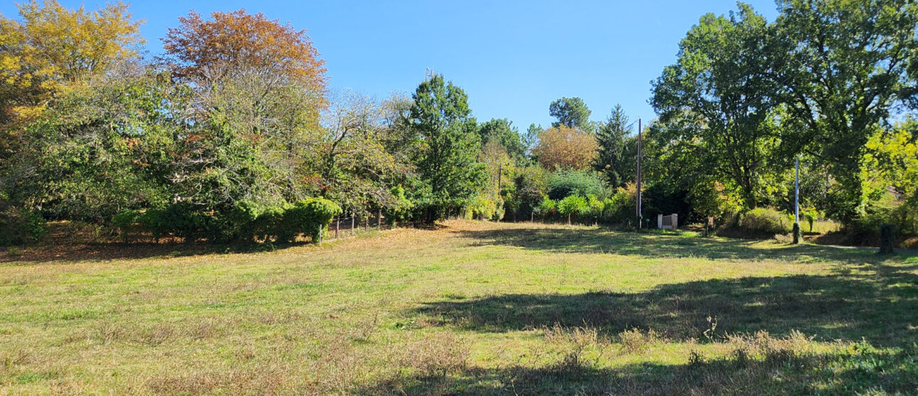 Terrain constructible Villamblard (Dordogne 24)