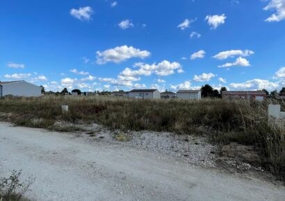 Terrain constructible Auros (Gironde 33)